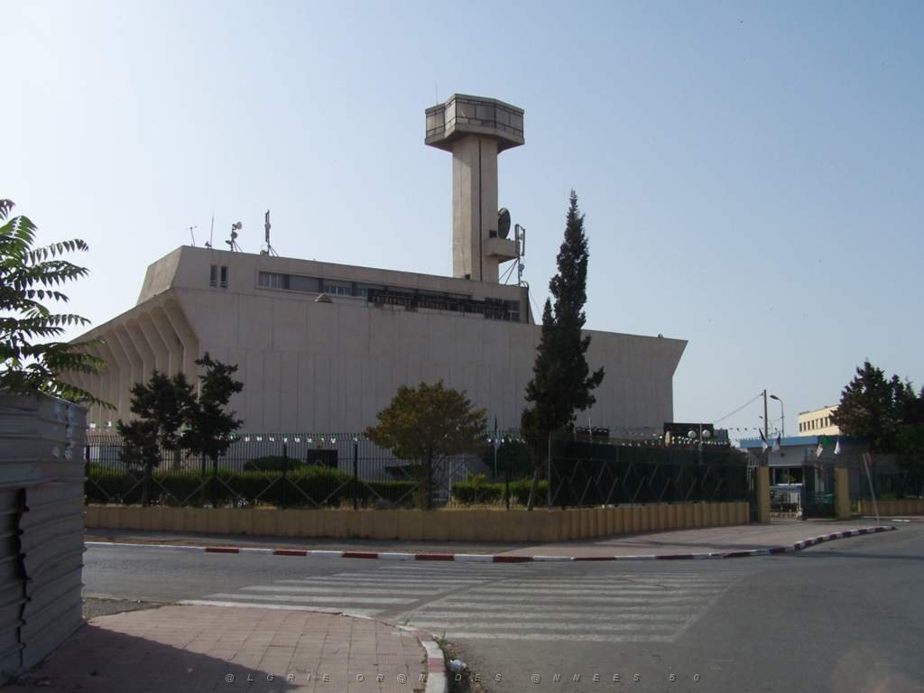ORAN LA RADIO TELEVISION ALGERIENNE.JPG